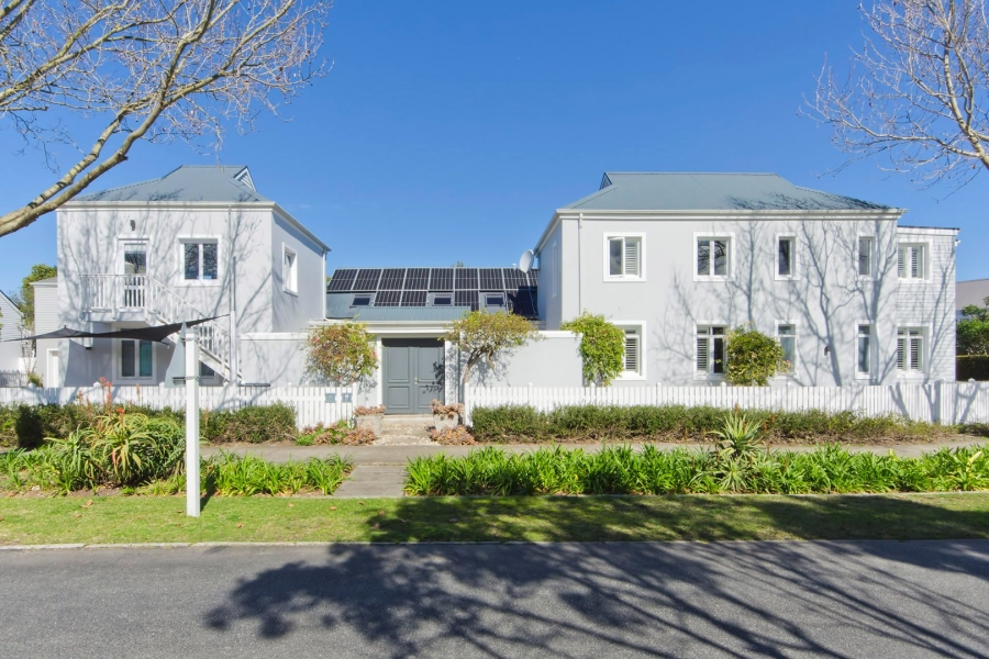 4 Bedroom Property for Sale in Thesen Islands Western Cape